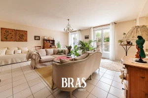 Maison - 232m²